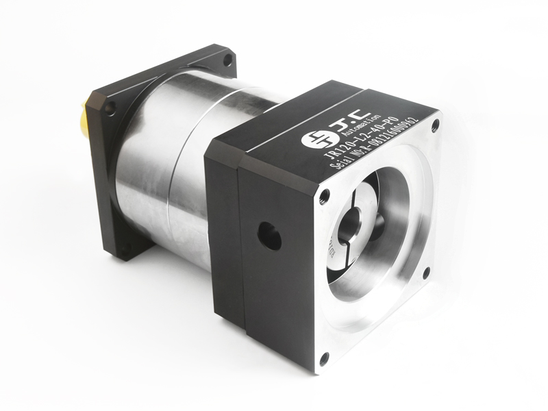 東莞吉?jiǎng)?chuàng)聊科技：中國打造全球首臺(tái)光刻機(jī),“中國芯”不再求人